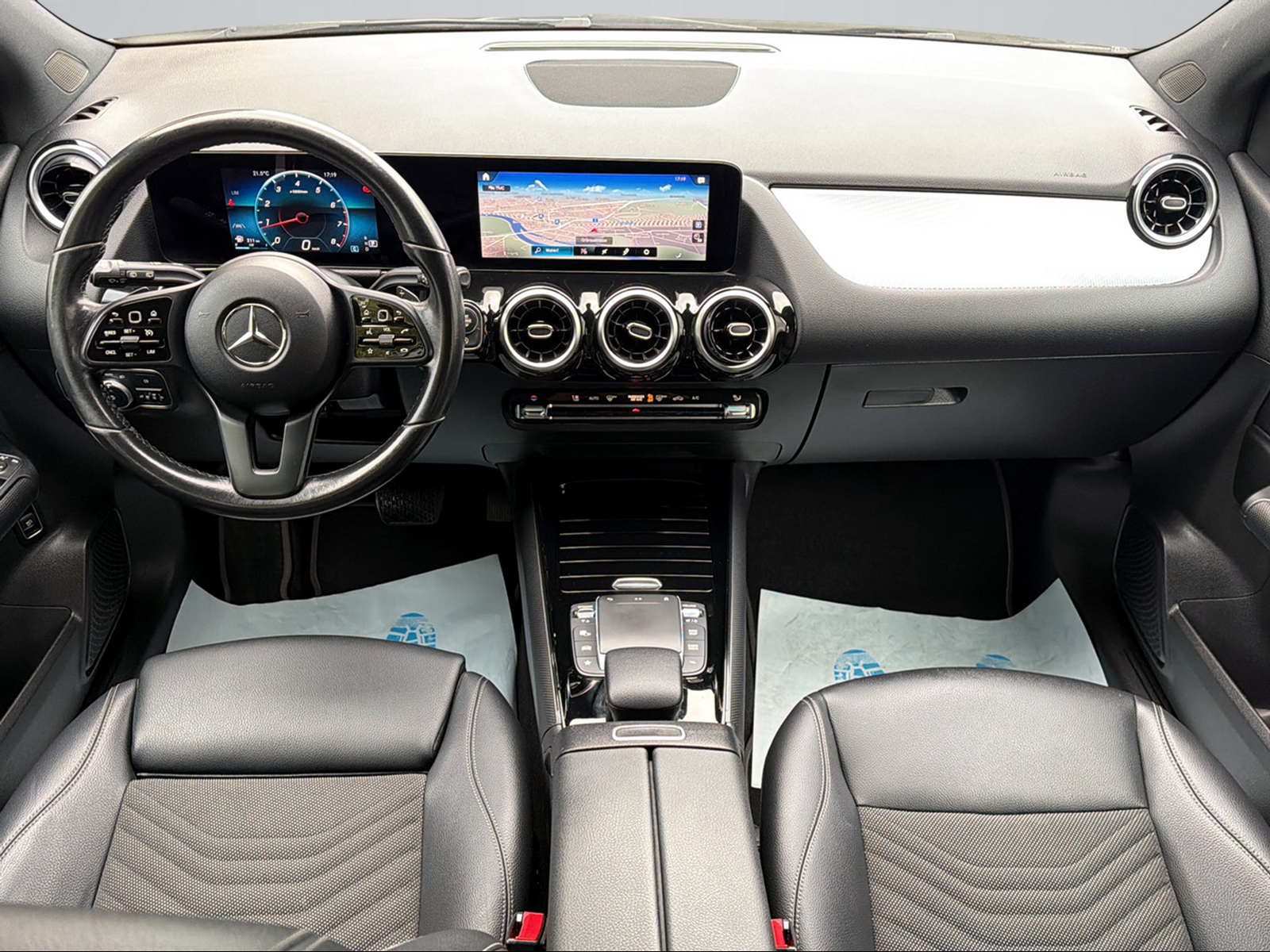 MERCEDES-BENZ B 180 Style-image-8