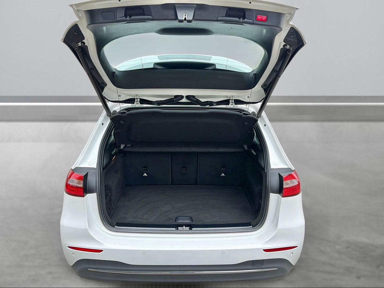 MERCEDES-BENZ B 180 Style-image-13