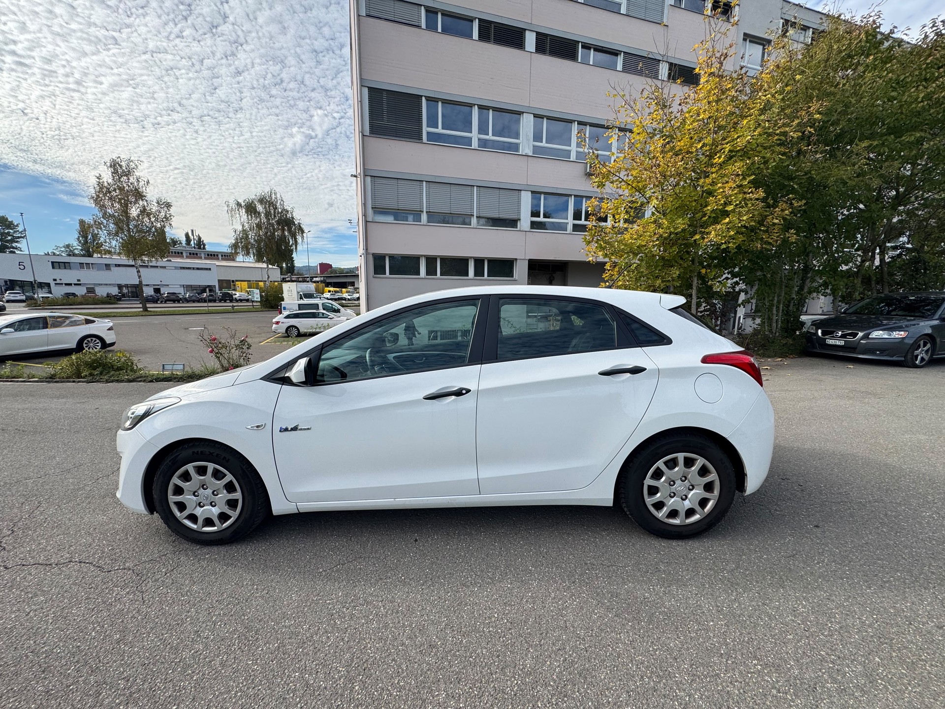 HYUNDAI i30 1.4 Comfort Mit Frisch MFK 16.10.2026 und Service-image-5