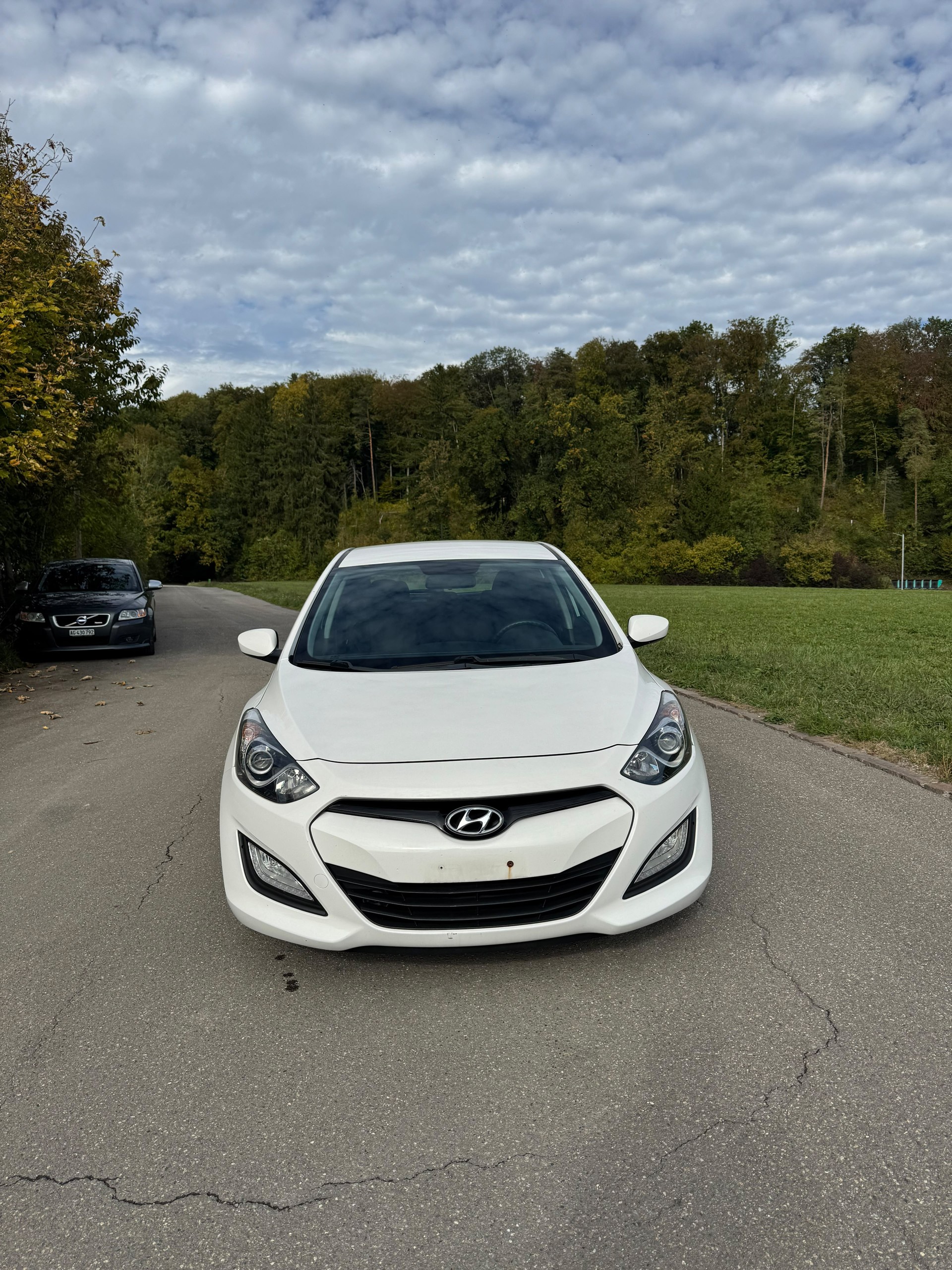 HYUNDAI i30 1.4 Comfort Mit Frisch MFK 16.10.2026 und Service-image-6