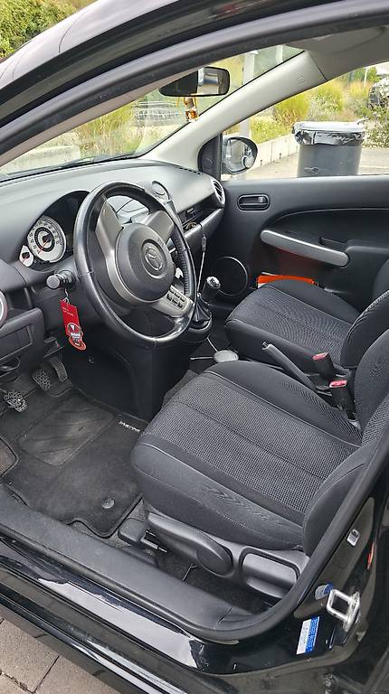 MAZDA 2 1.5i 16V Sport-image-2