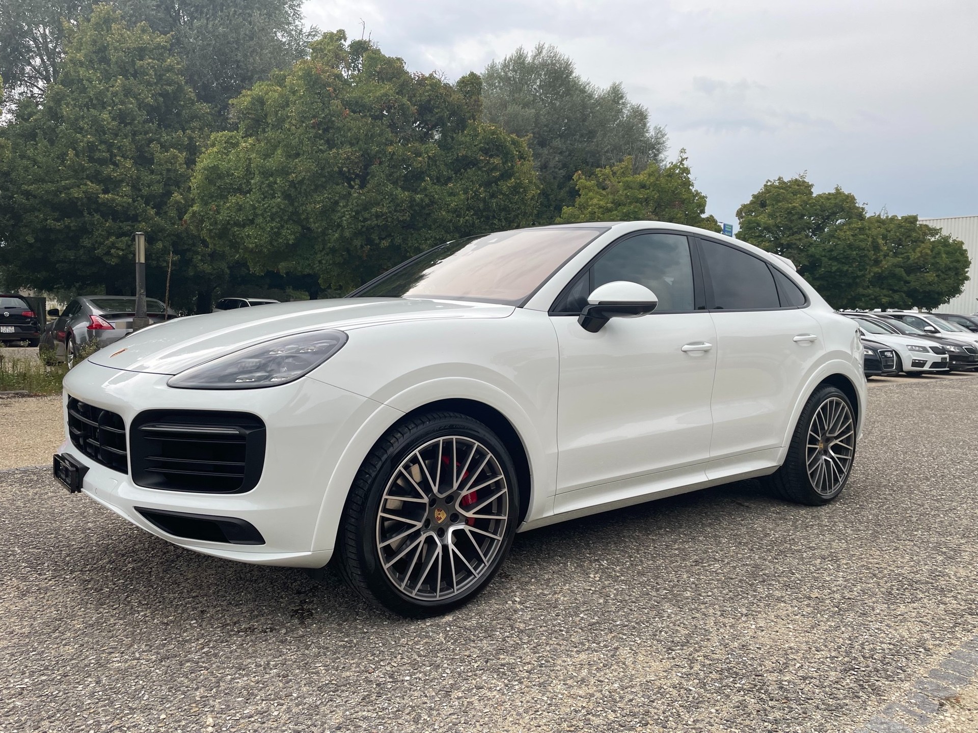 PORSCHE Cayenne GTS Coupé-image-2