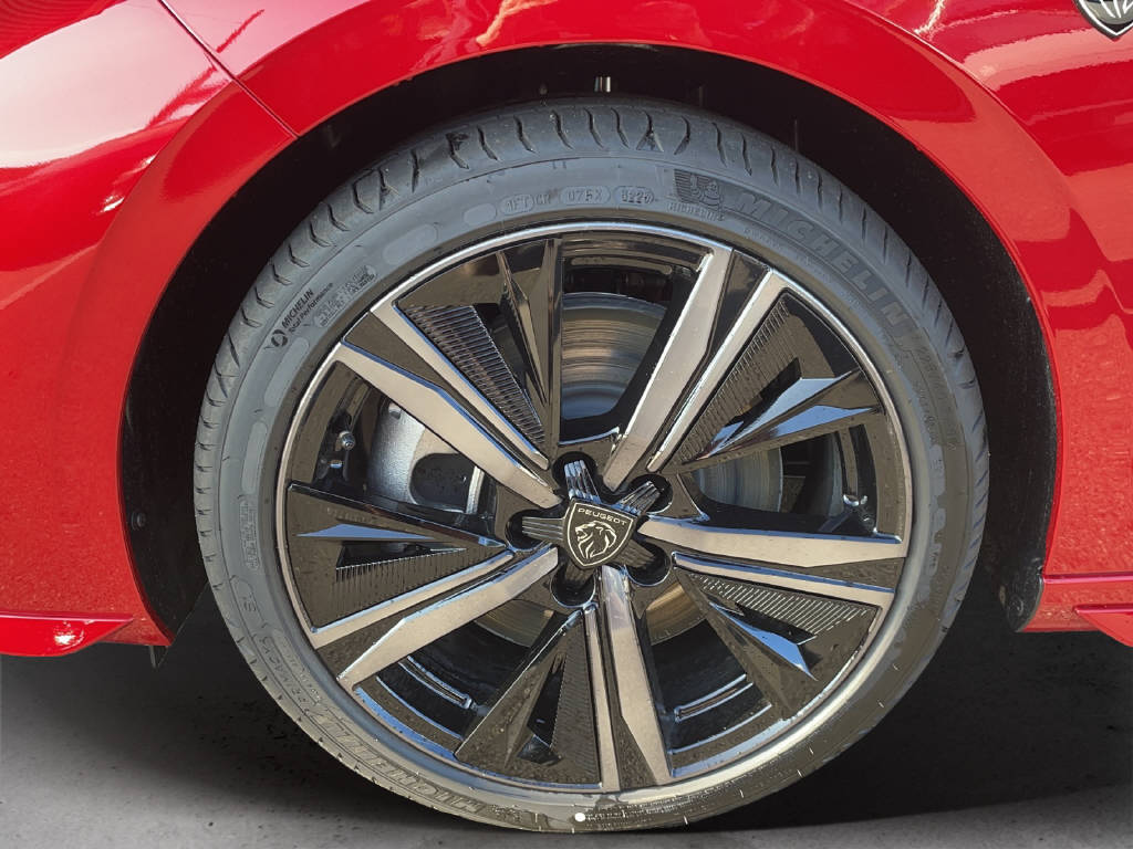 PEUGEOT 308 1.6 PHEV 180 GT-image-9