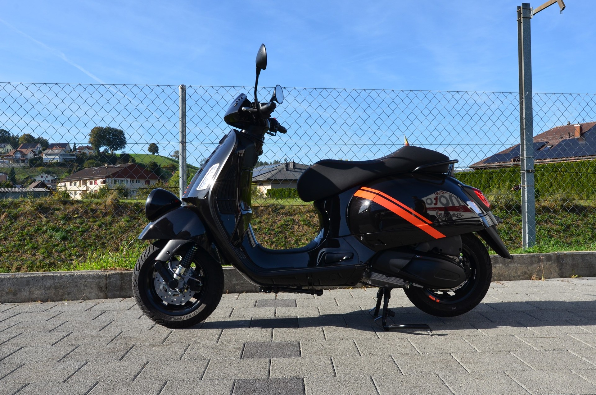 PIAGGIO Vespa GTV 300-showroom-element-2