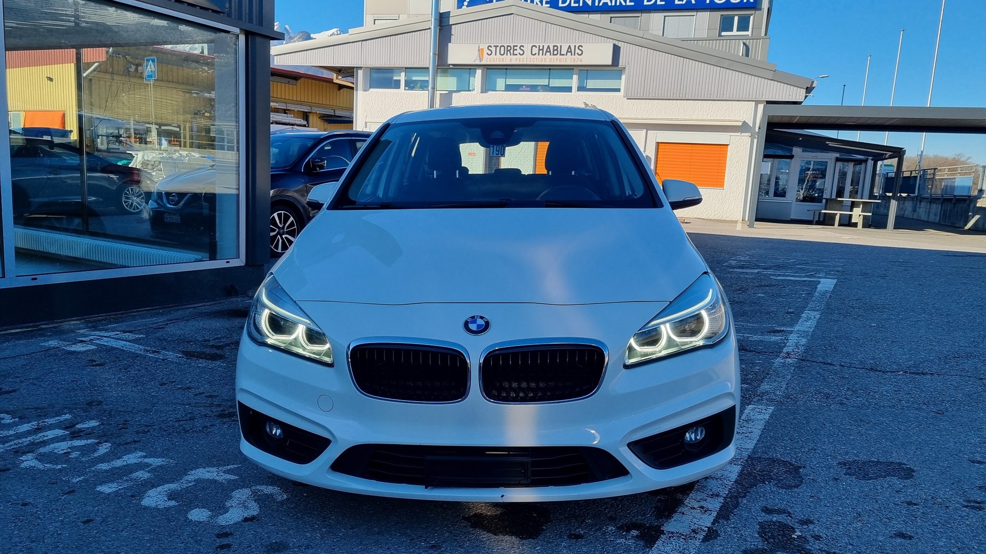 BMW 218d Gran Tourer-image-2