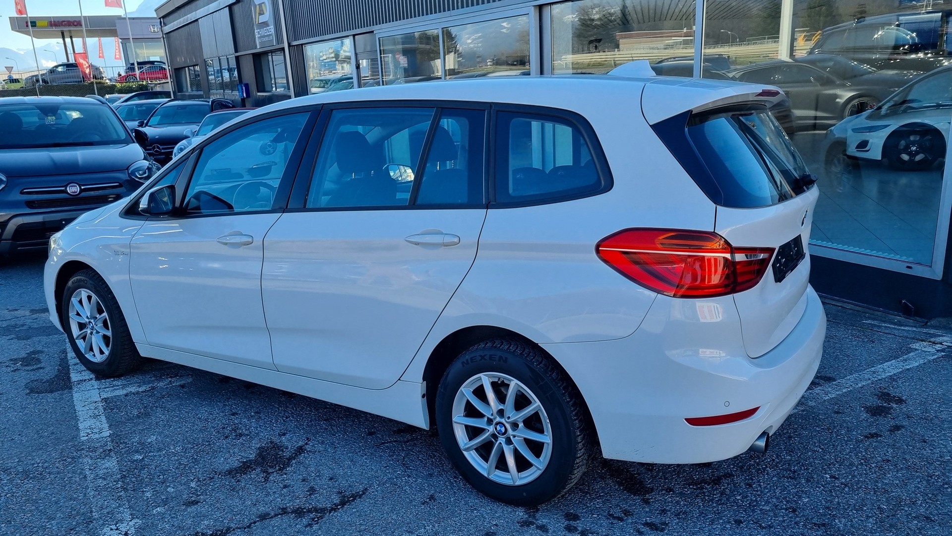 BMW 218d Gran Tourer-image-3