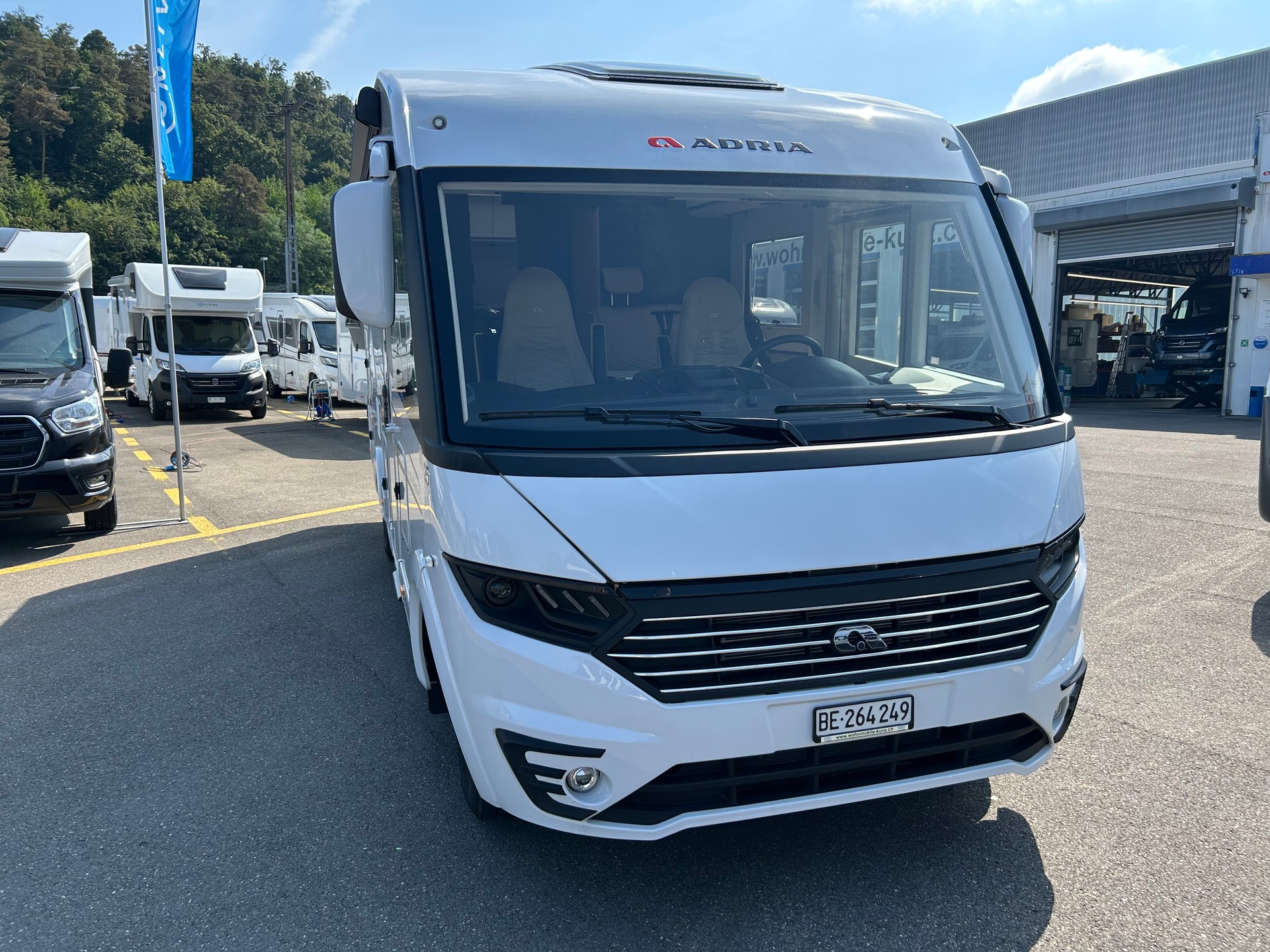ADRIA Sonic Plus I 600 SL-showroom-element-1