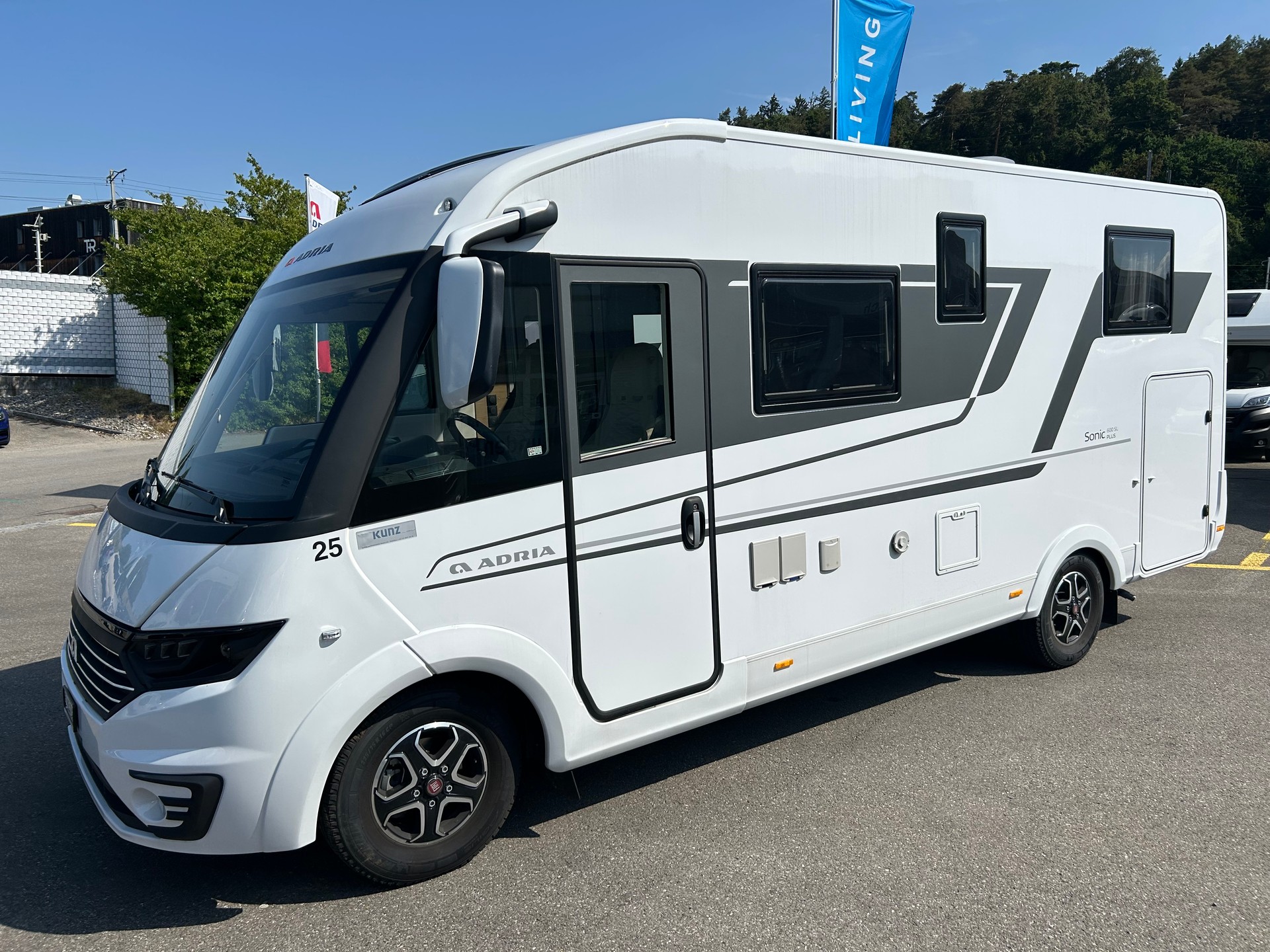 ADRIA Sonic Plus I 600 SL-showroom-element-2
