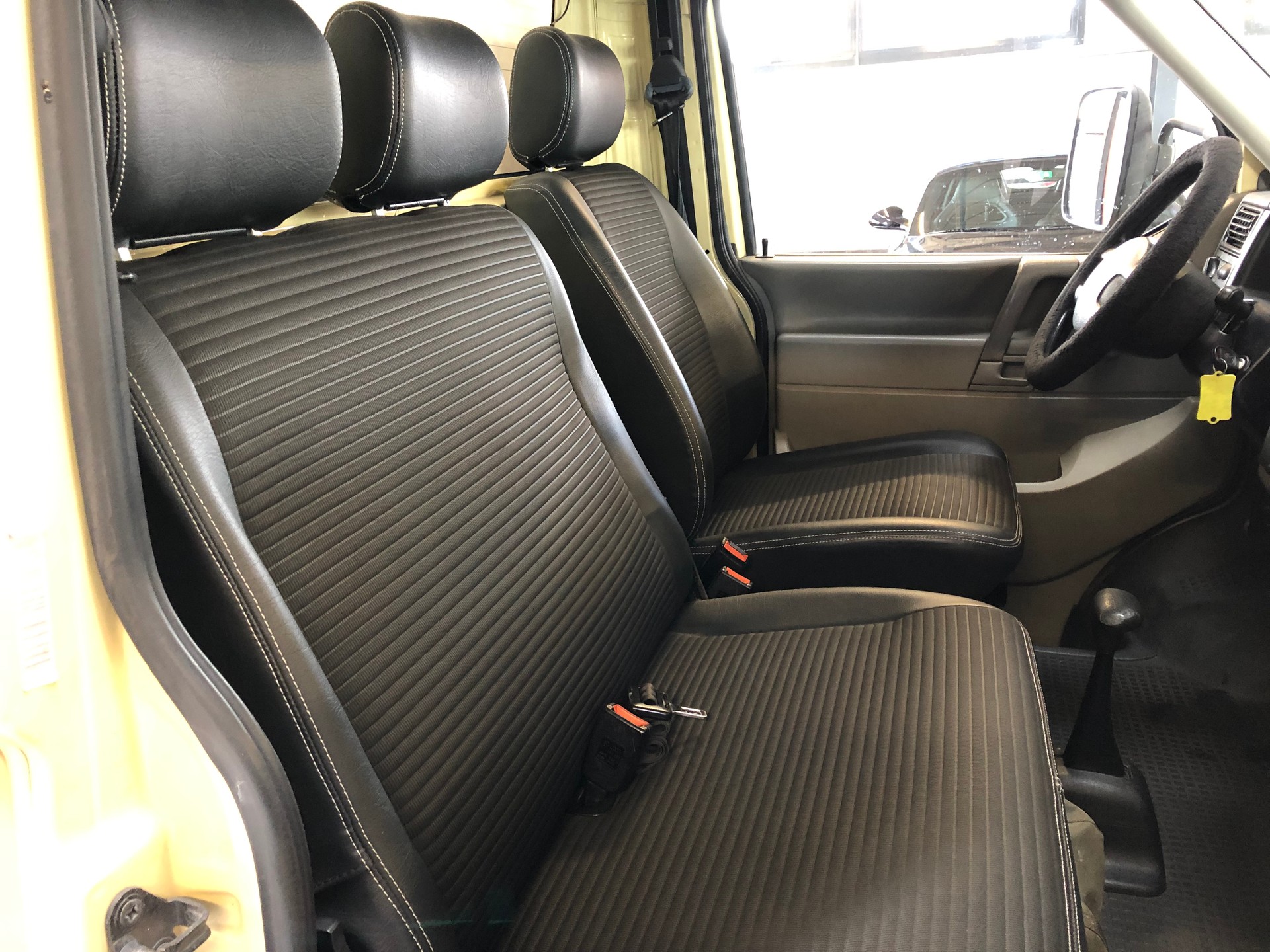 VW 2.5 PICK-up Blachenaufbau-image-21