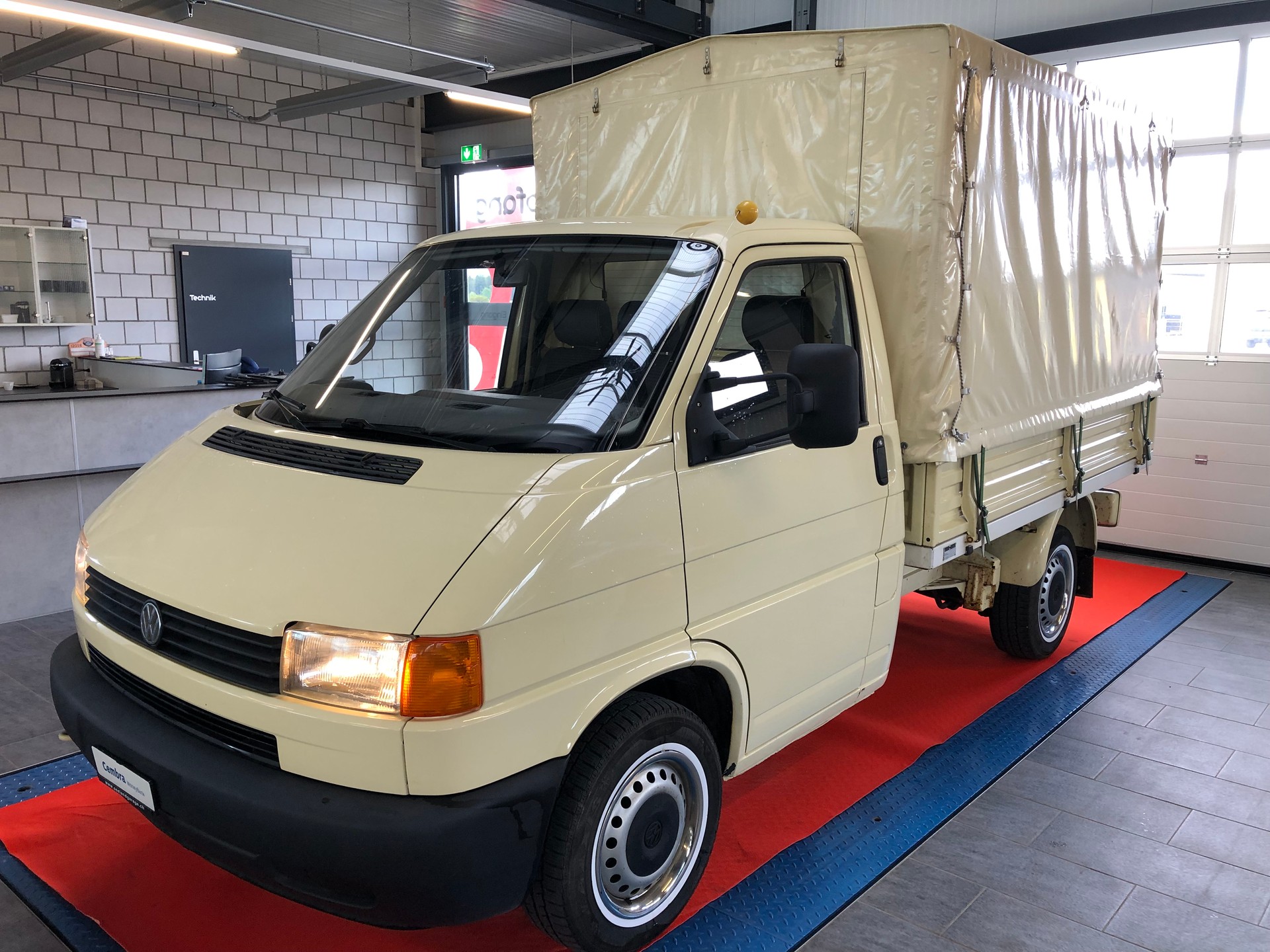 VW 2.5 PICK-up Blachenaufbau-image-4