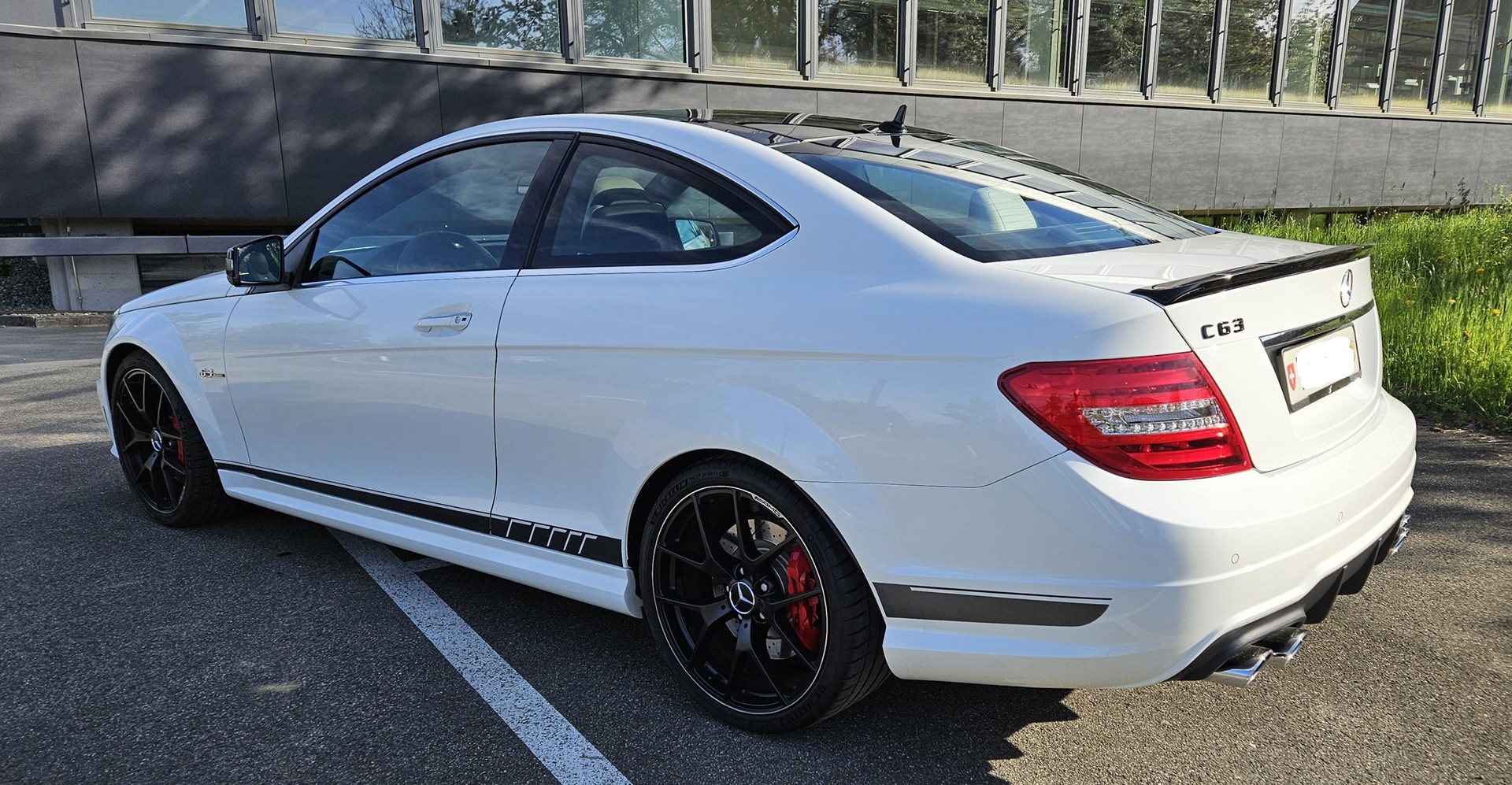 MERCEDES-BENZ C 63 Coupé AMG Edition 507 Speedshift MCT-image-3