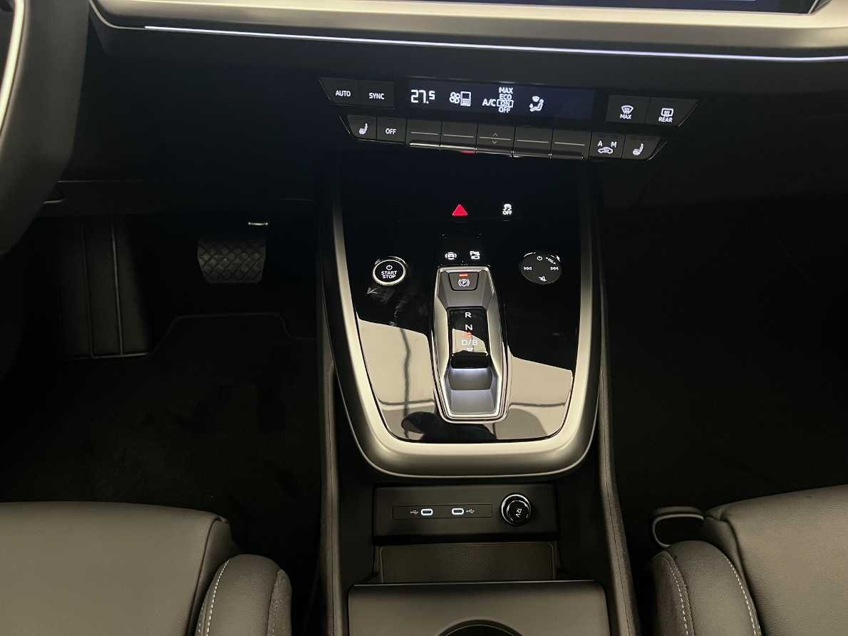 AUDI Q4 e-tron 55 quattro-image-11