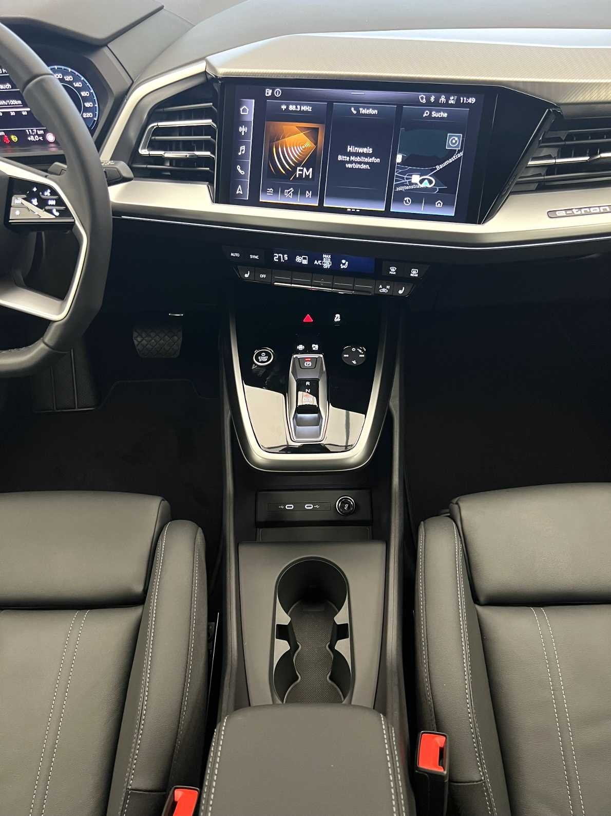 AUDI Q4 e-tron 55 quattro-image-10