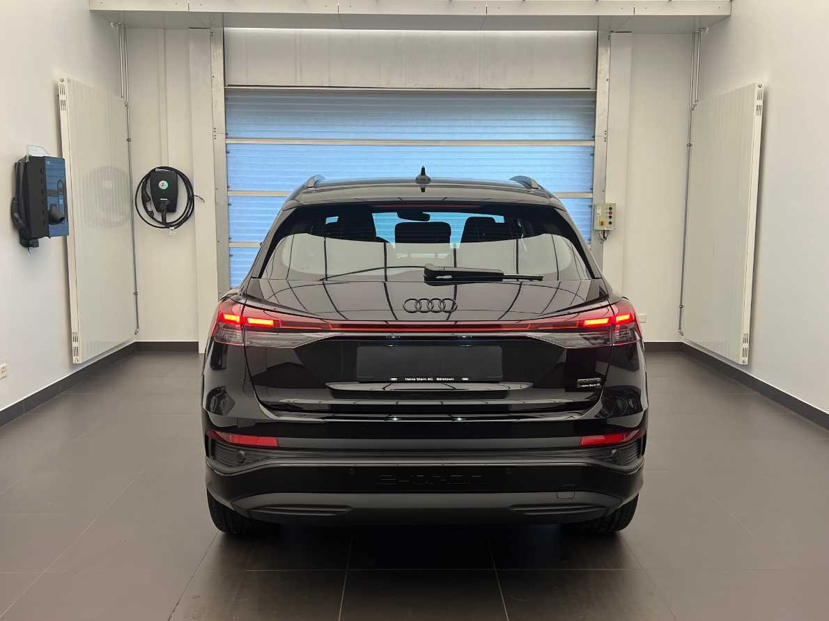 AUDI Q4 e-tron 55 quattro-image-22