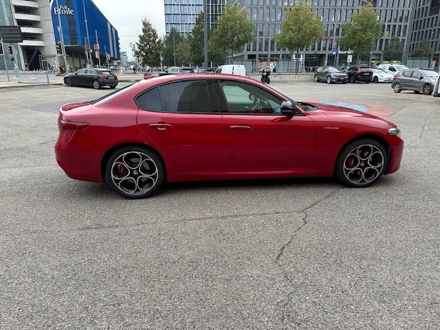 ALFA ROMEO Giulia 2.0 Veloce Q4 Automatic-image-5