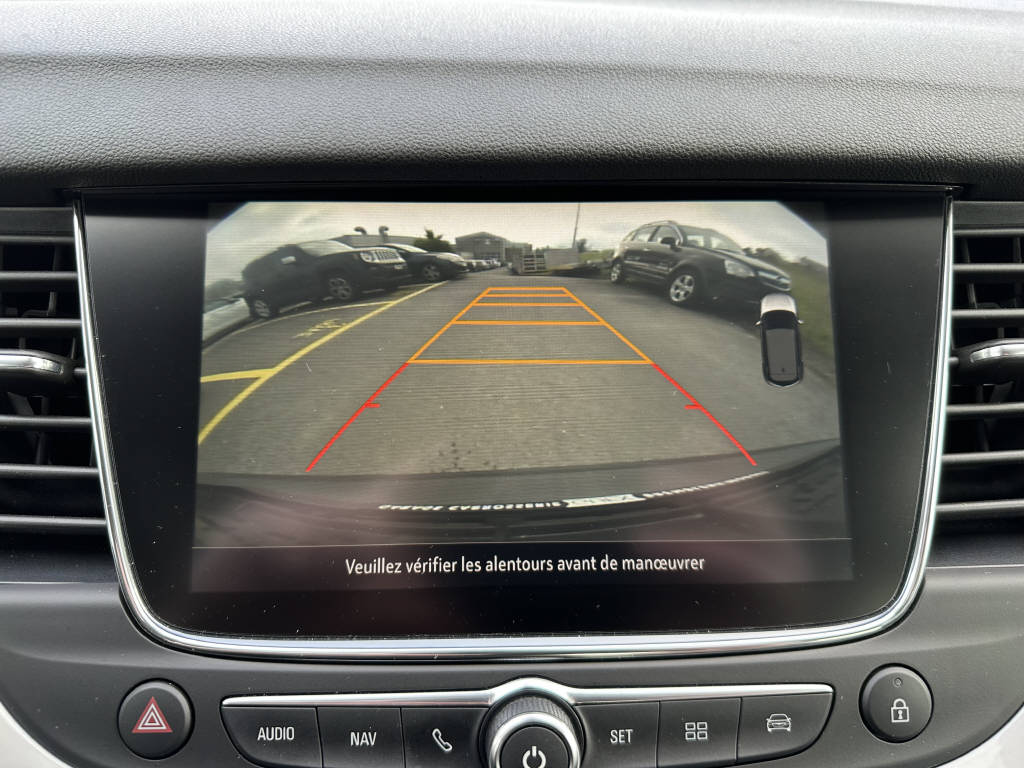 OPEL Grandland X 1.2 T Design Line-image-12
