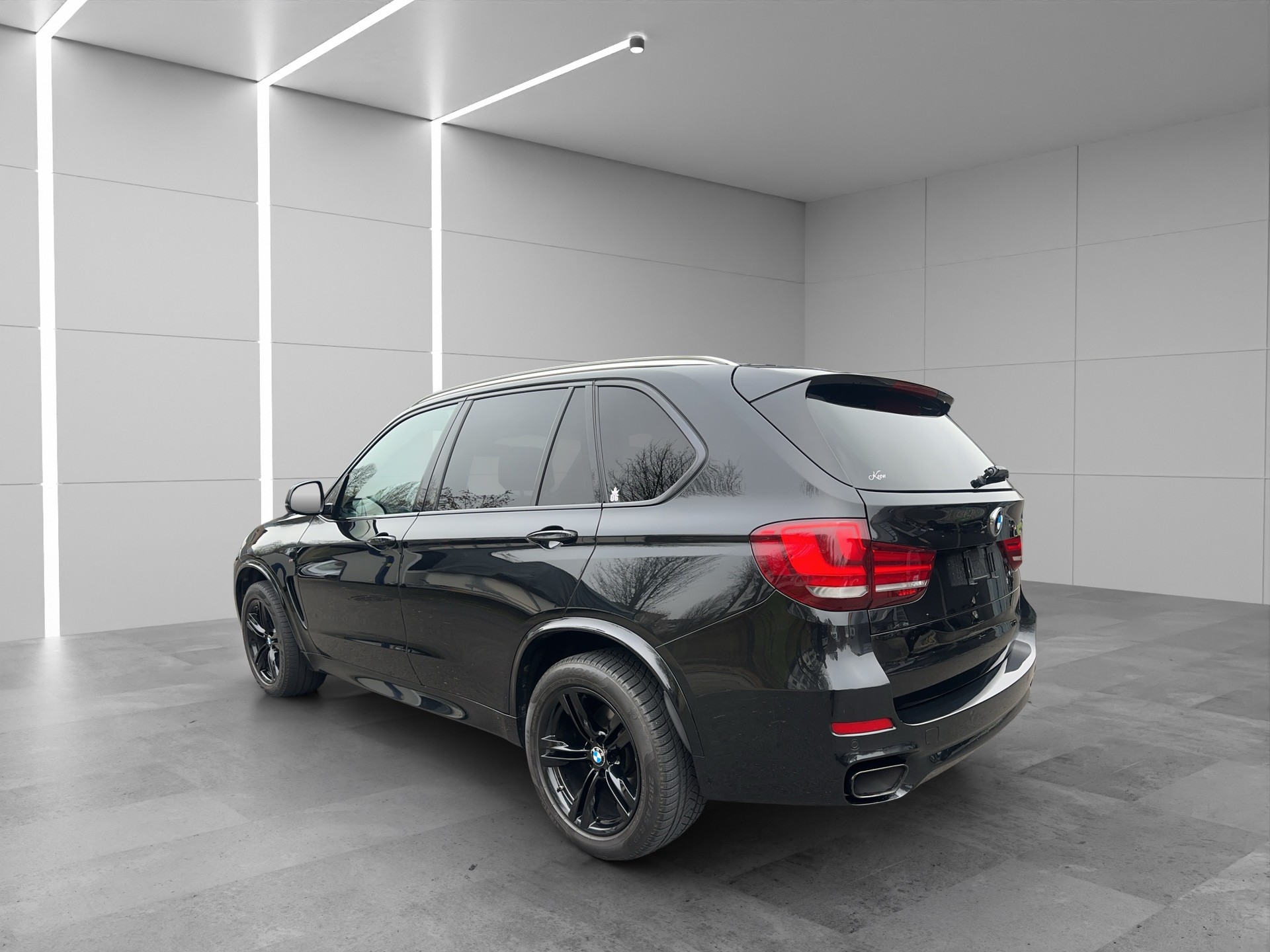 BMW X5 xDrive M50d Steptronic-image-2