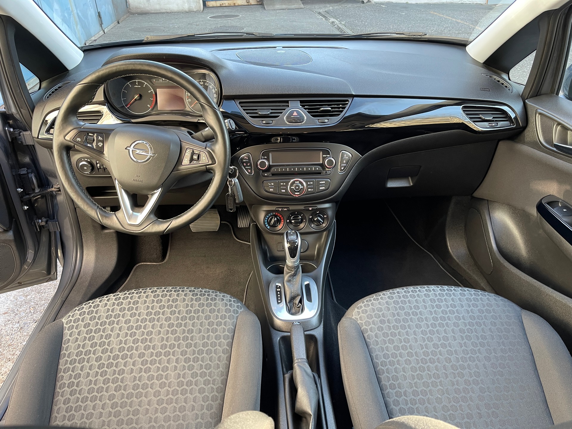 OPEL Corsa 1.4 TP Color Edition Automatic-image-8
