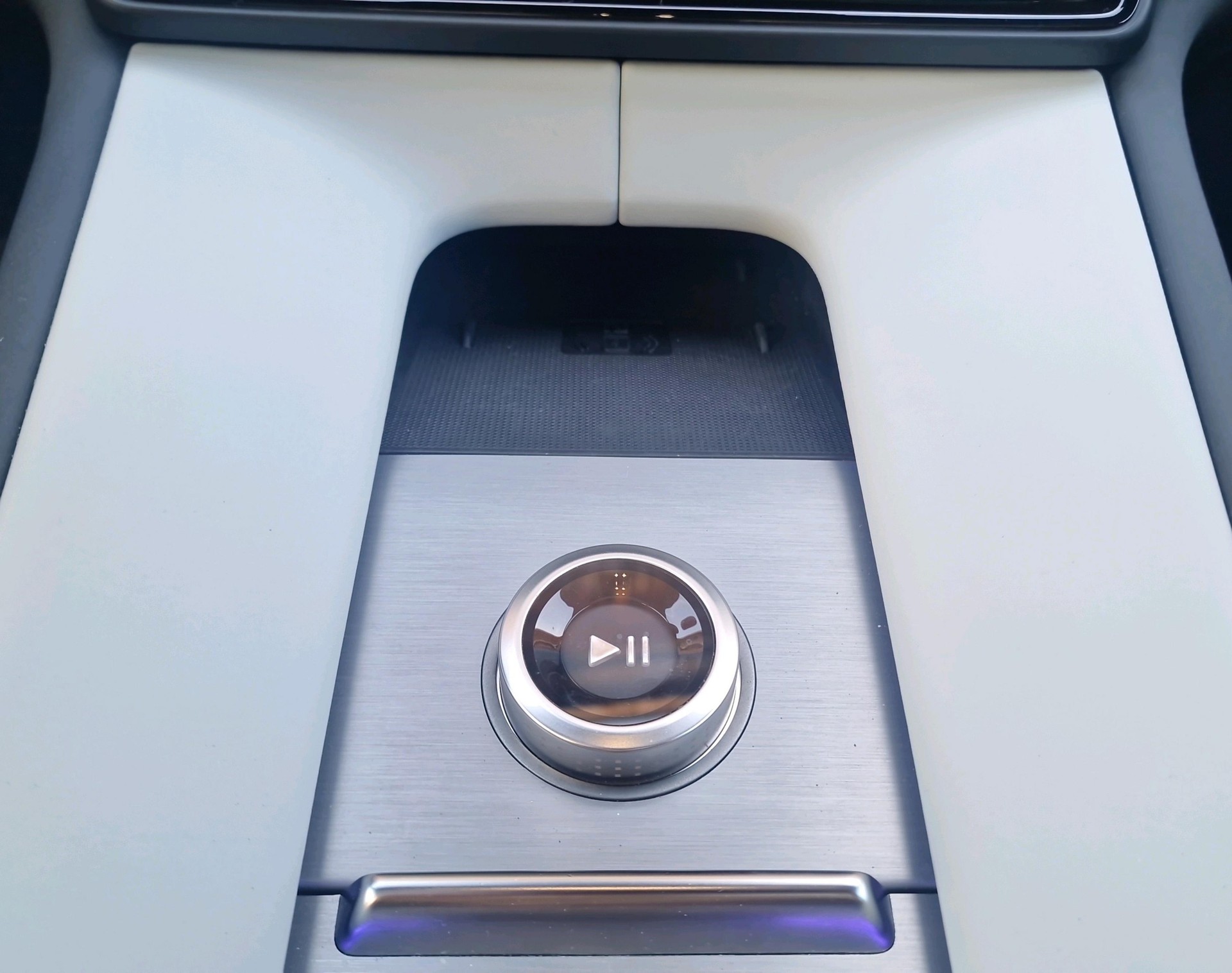 POLESTAR 4 Long Range Dual Motor-image-19