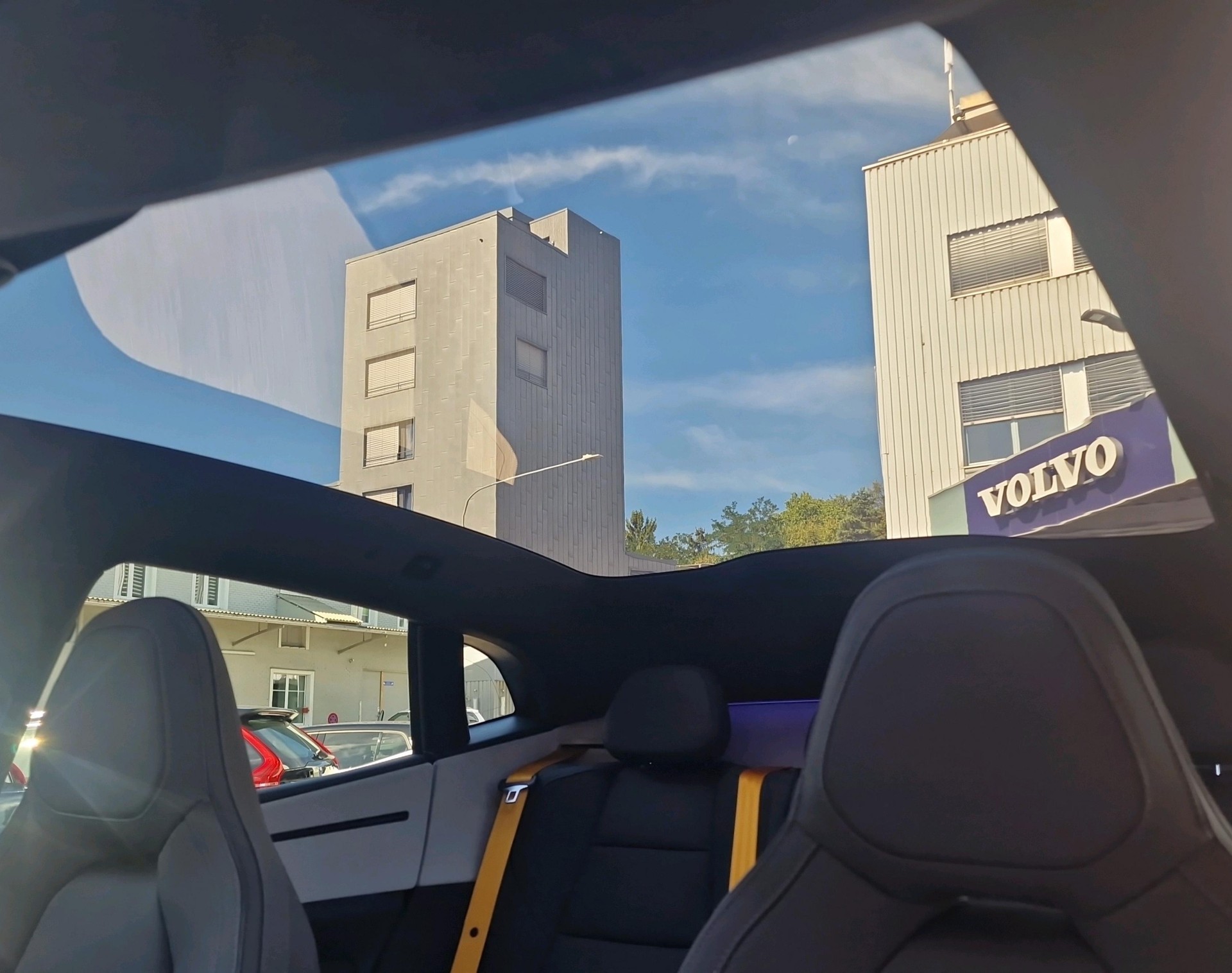 POLESTAR 4 Long Range Dual Motor-image-16