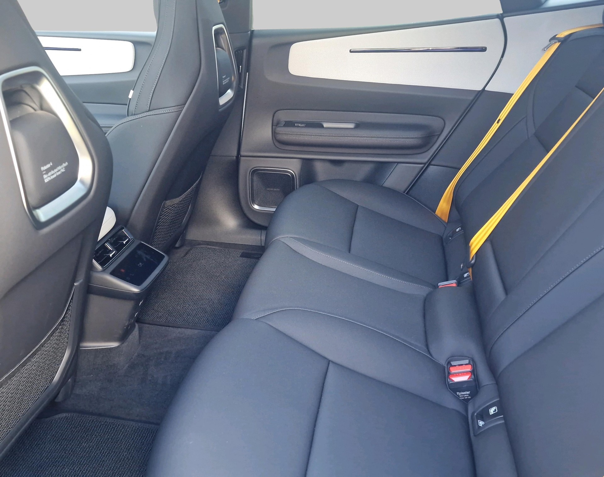 POLESTAR 4 Long Range Dual Motor-image-3