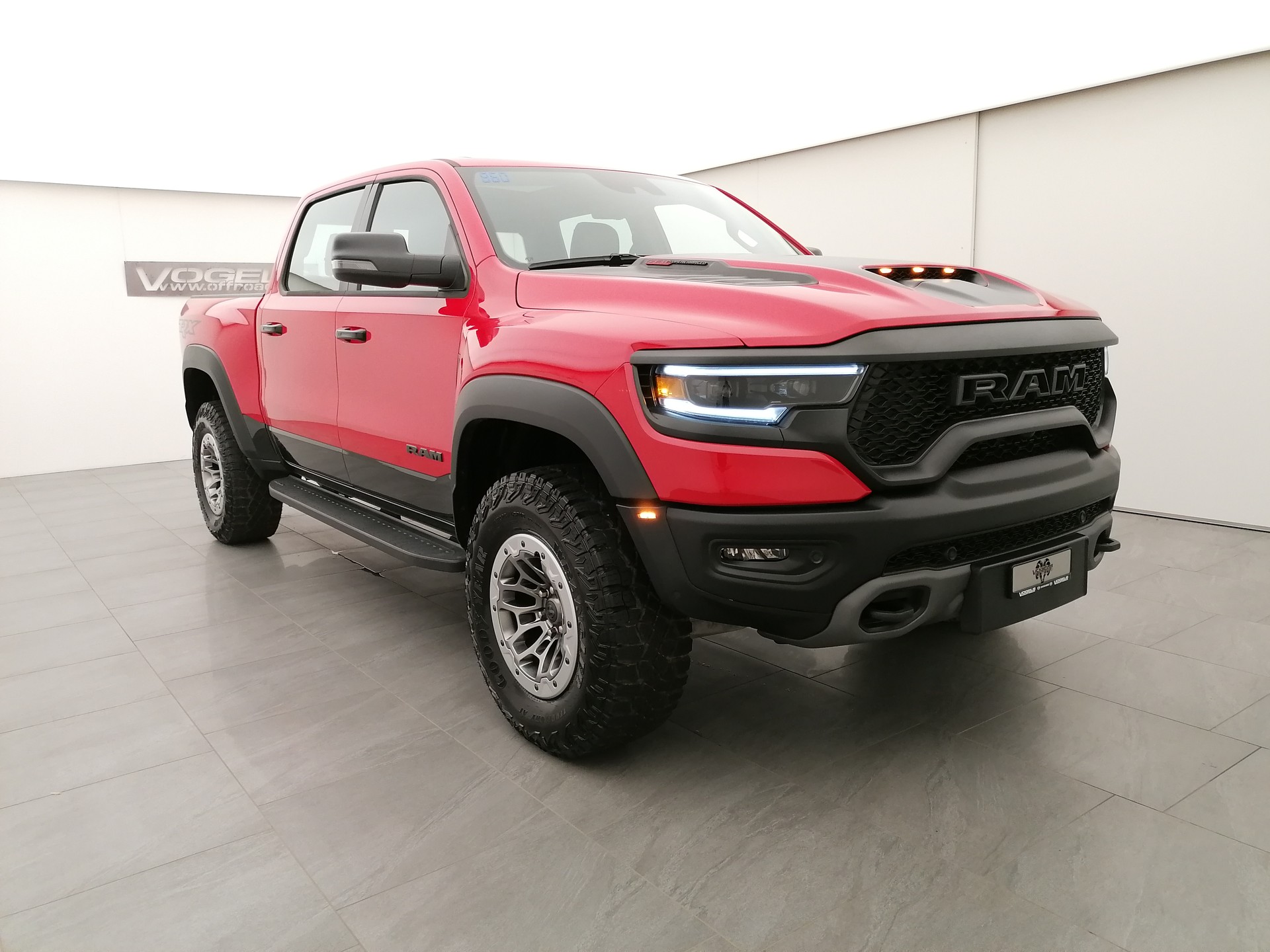 DODGE Ram 1500 TRX 6.2 V8-image-2