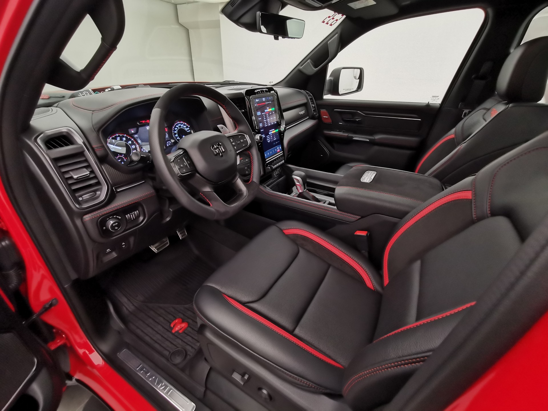 DODGE Ram 1500 TRX 6.2 V8-image-10