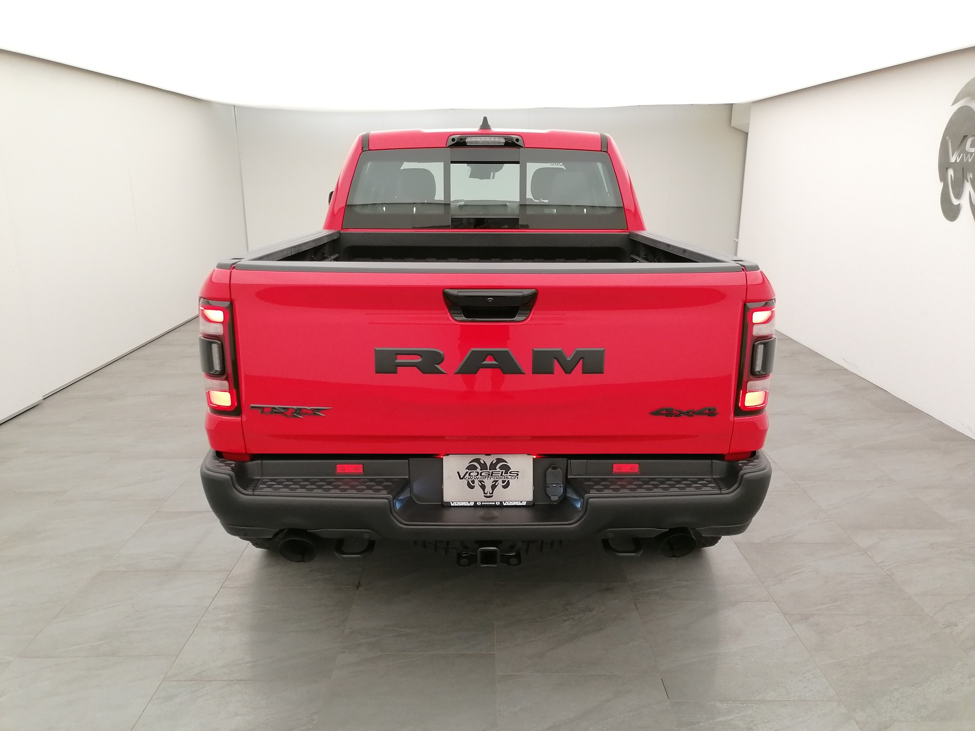 DODGE Ram 1500 TRX 6.2 V8-image-4