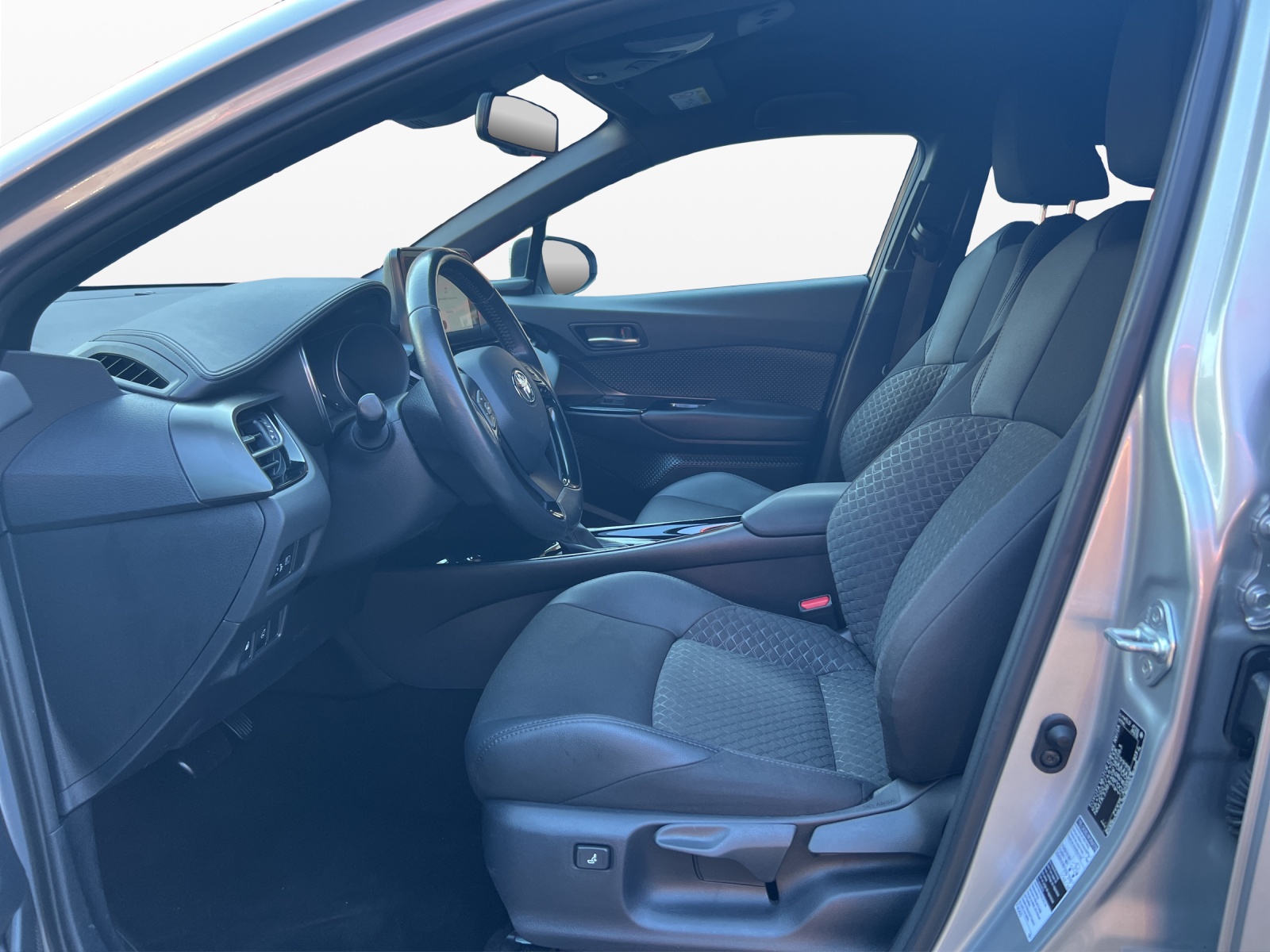 TOYOTA C-HR 1.8 HSD CVT Premium-image-5