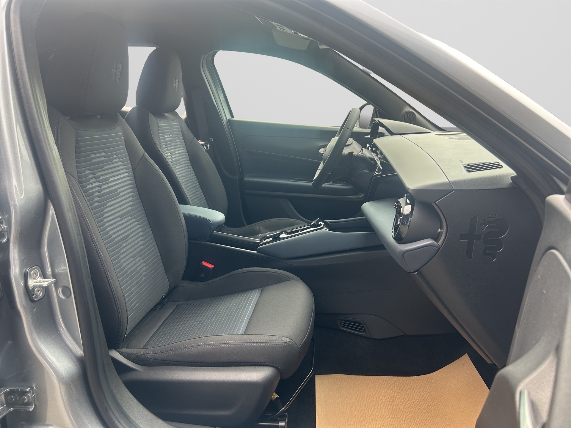 ALFA ROMEO Junior 1.2 Ibrida-image-11