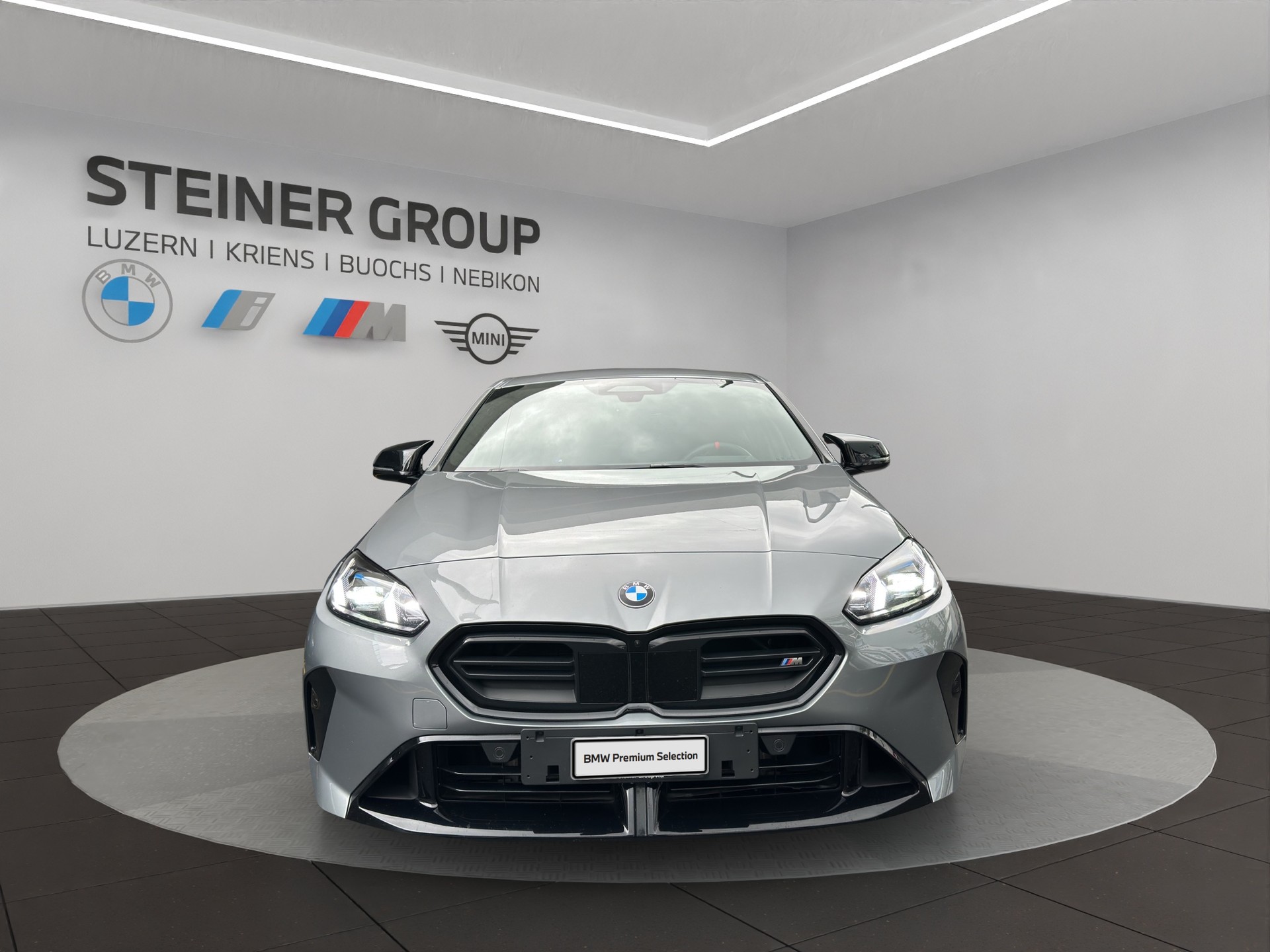 BMW M135 xDrive M Sport Pro-showroom-element-1
