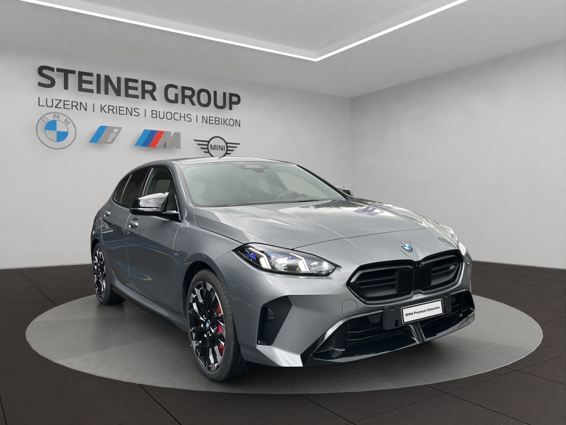 BMW M135 xDrive M Sport Pro-showroom-element-2