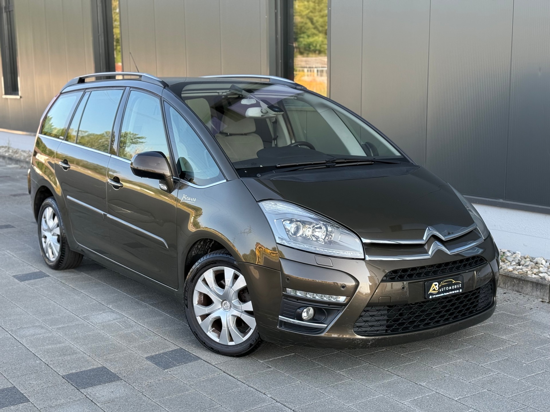 CITROEN Grand C4 Picasso 2.0 HDI Exclusive Automatic-image-1