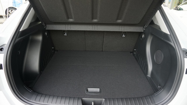 HYUNDAI Kona 1.6 HEV Vertex-image-8