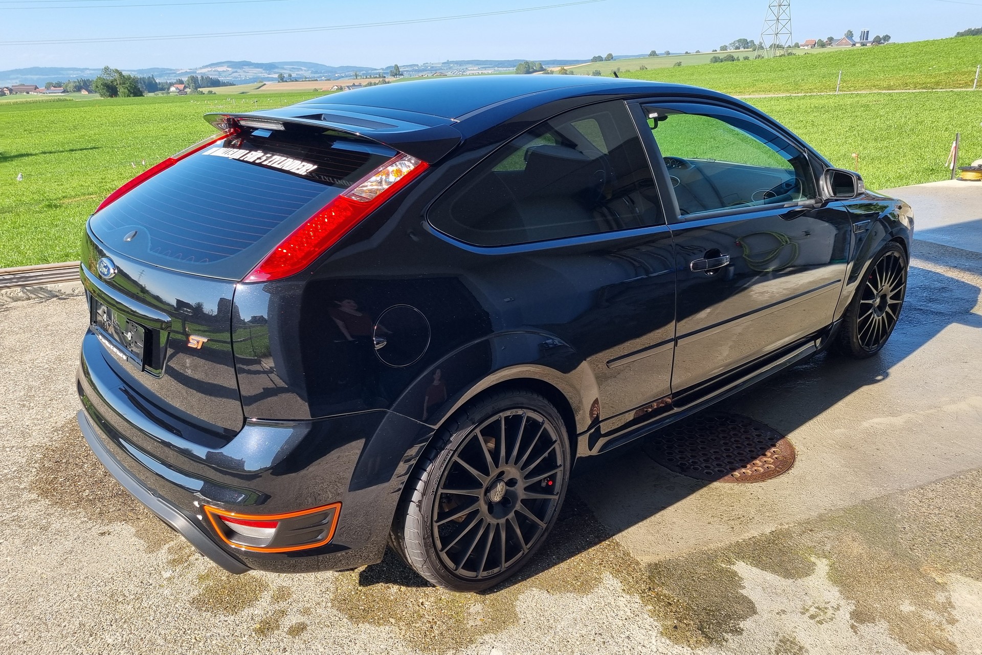 FORD Focus 2.5 Turbo ST Black Edition-image-1