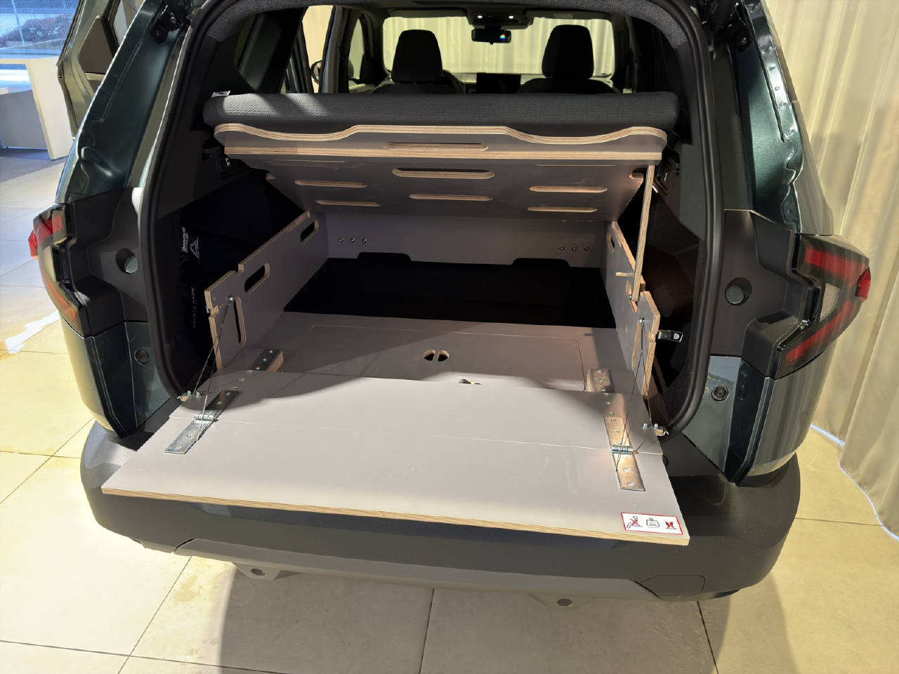 DACIA Bigster 1.8 Hybrid Journey-image-15