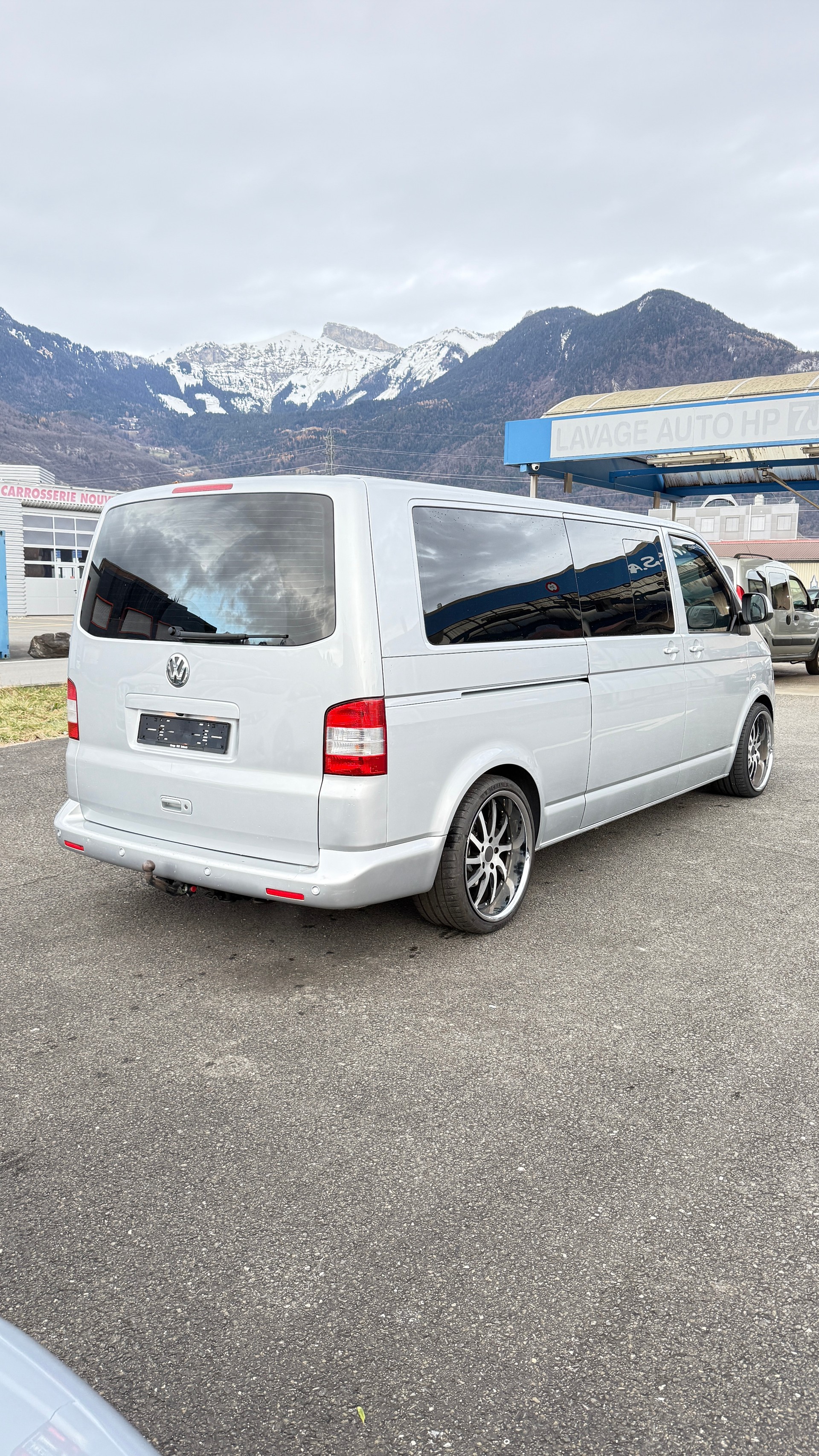 VW Caravelle-image-3