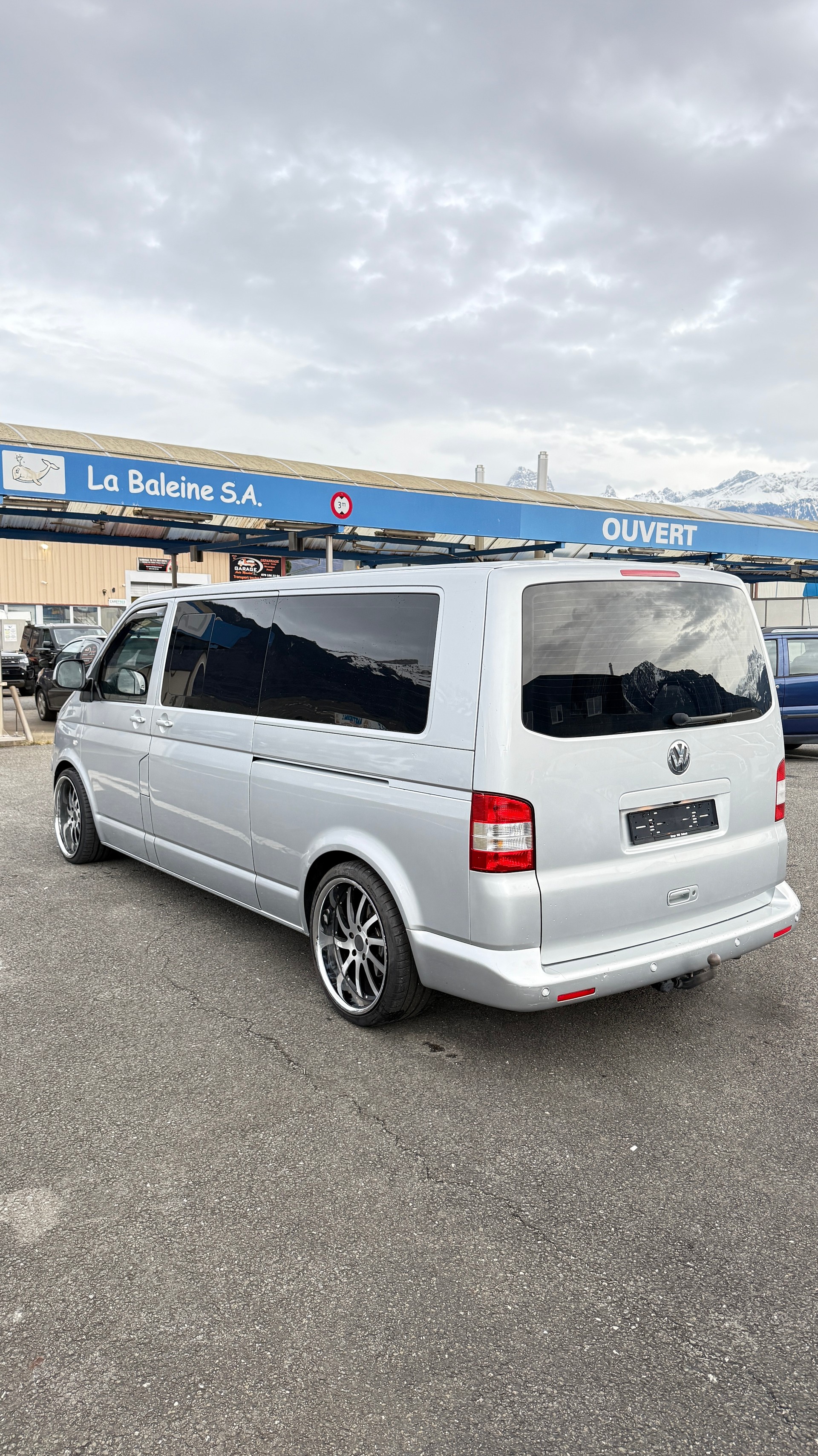 VW Caravelle-image-4