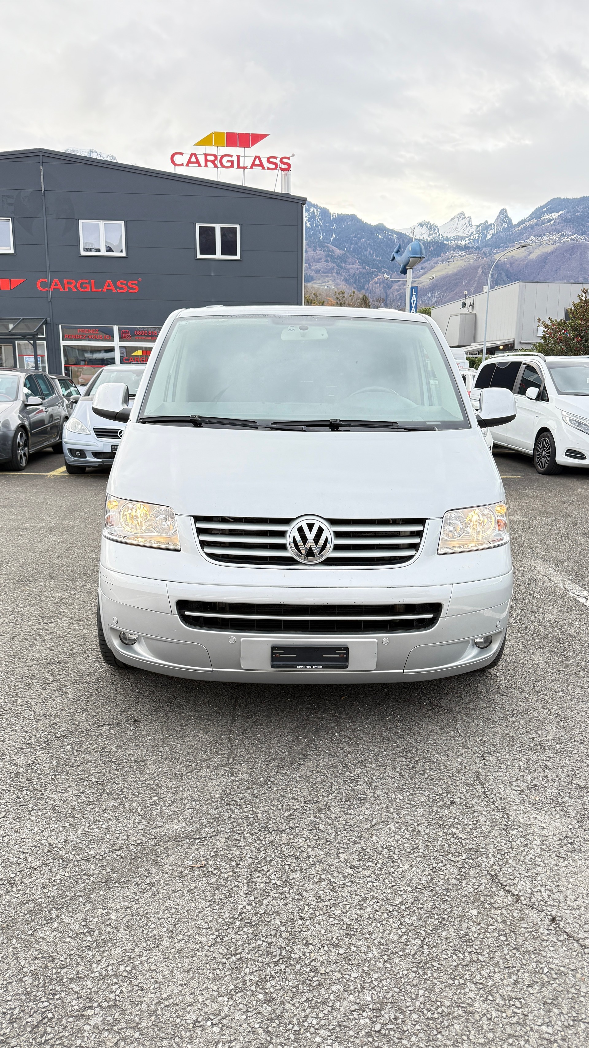 VW Caravelle-image-2
