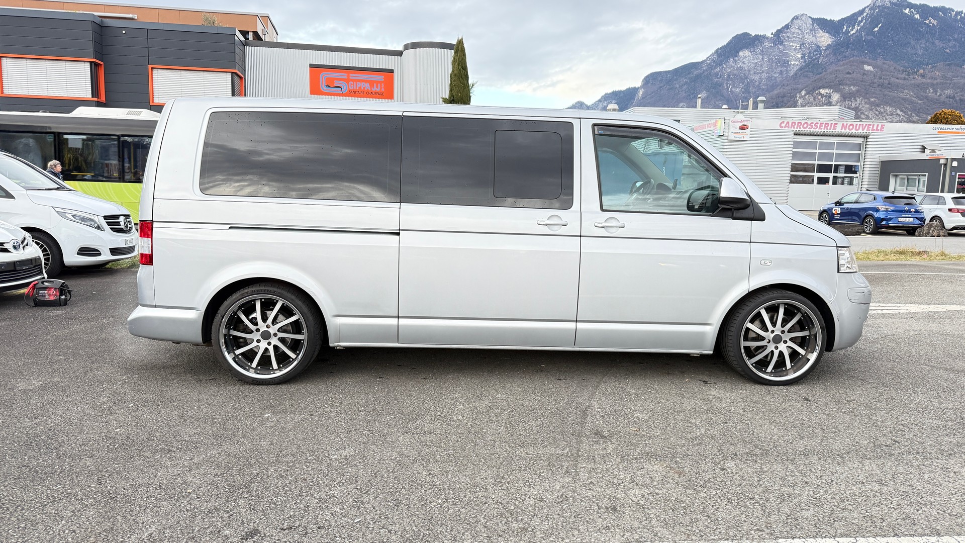 VW Caravelle-image-6