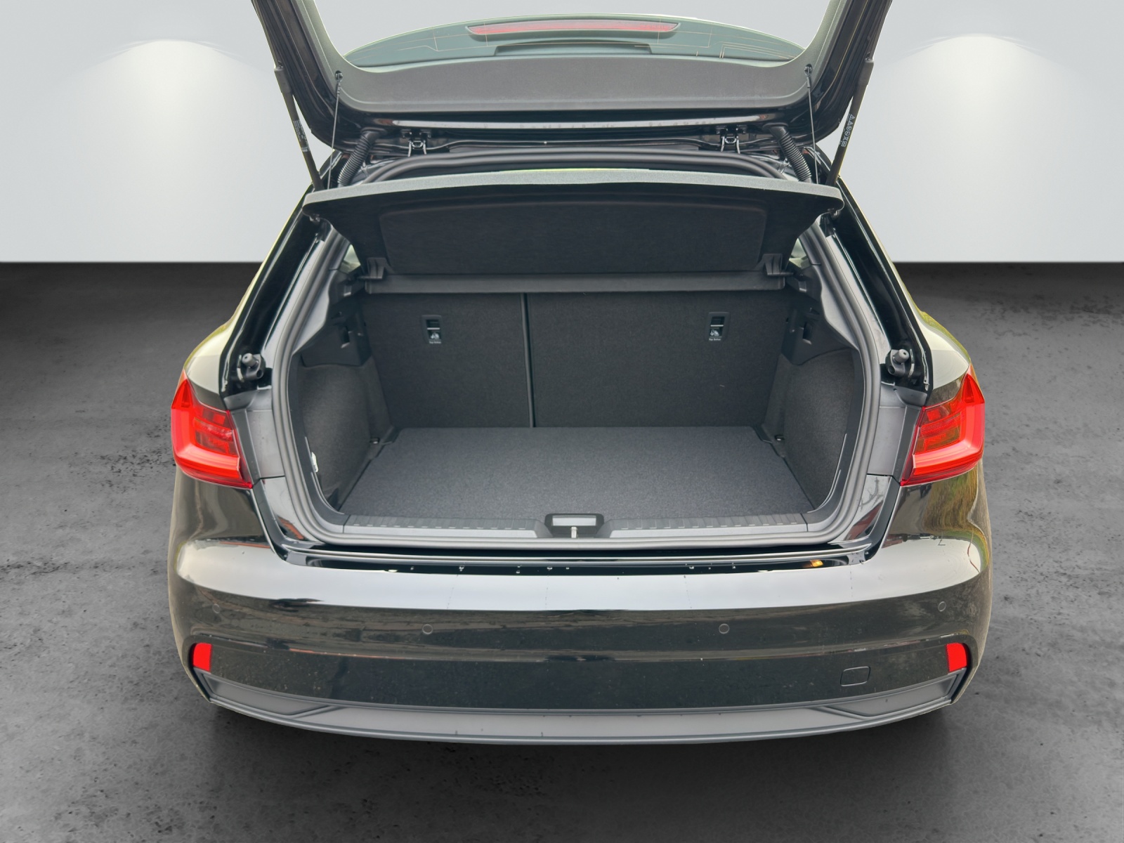 AUDI A1 Sportback 30 TFSI Attraction S-tronic-image-9