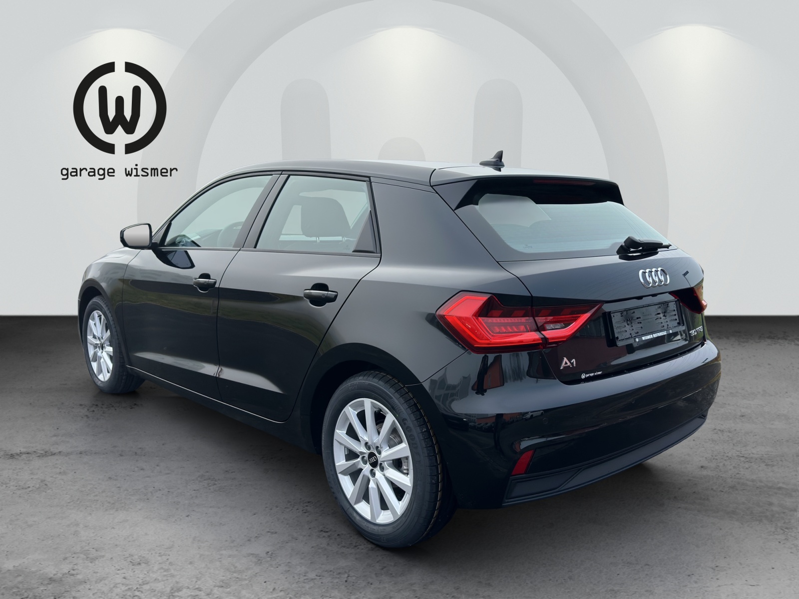 AUDI A1 Sportback 30 TFSI Attraction S-tronic-image-2