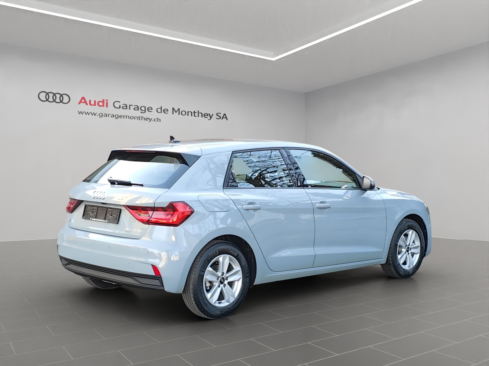 AUDI A1 Sportback 30 TFSI Attraction S-tronic-image-4