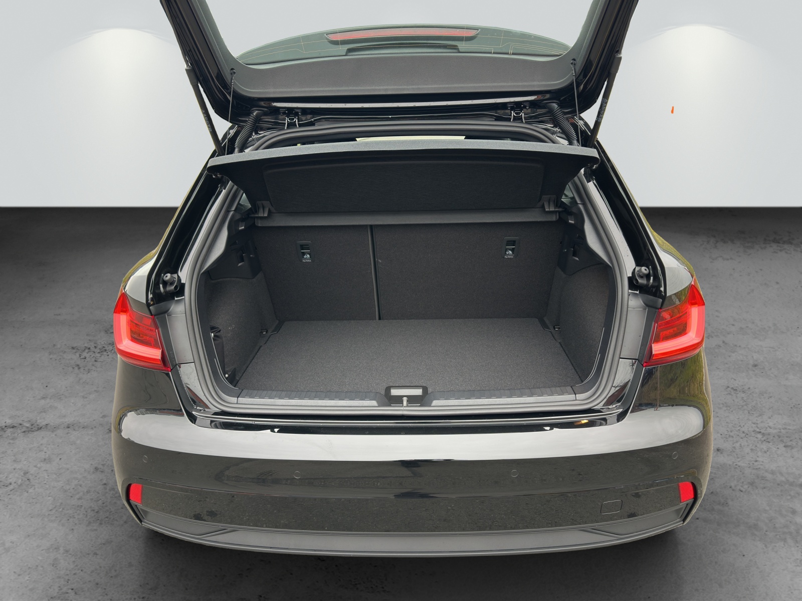 AUDI A1 Sportback 30 TFSI Attraction S-tronic-image-9