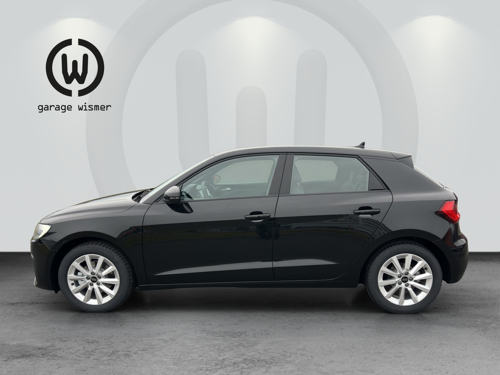 AUDI A1 Sportback 30 TFSI Attraction S-tronic-image-1