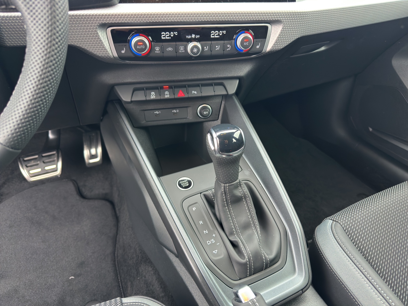 AUDI A1 Sportback 30 TFSI Attraction S-tronic-image-15