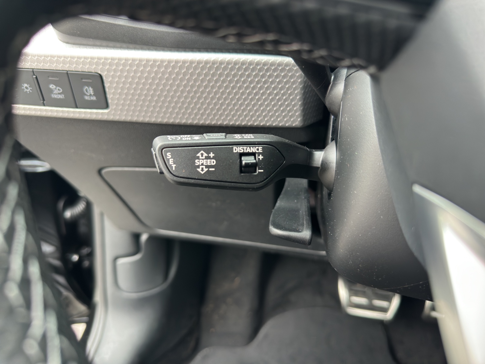 AUDI A1 Sportback 30 TFSI Attraction S-tronic-image-14