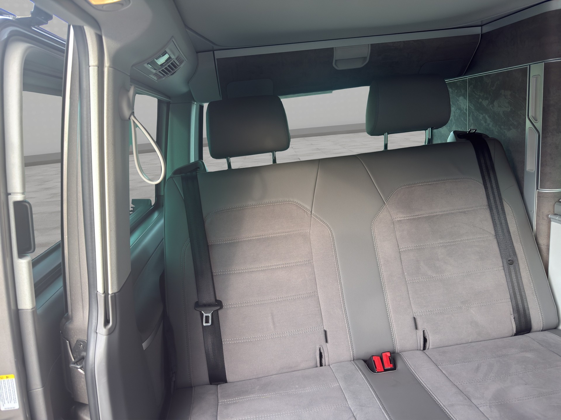 VW T6.1 California 2.0 TDI Ocean Liberty DSG-image-11