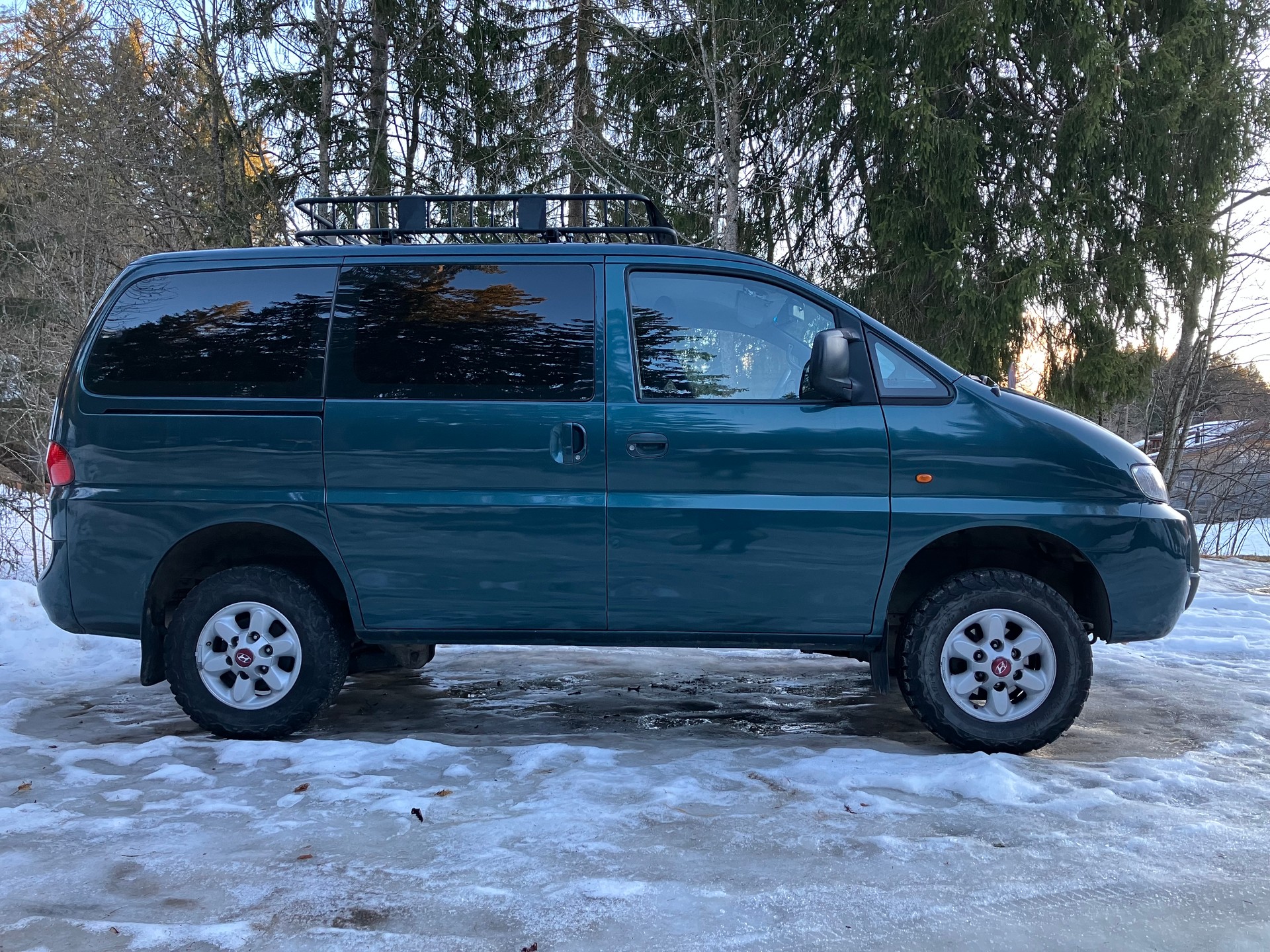 HYUNDAI Starex 2.5 TDI HSV 4x4-image-2