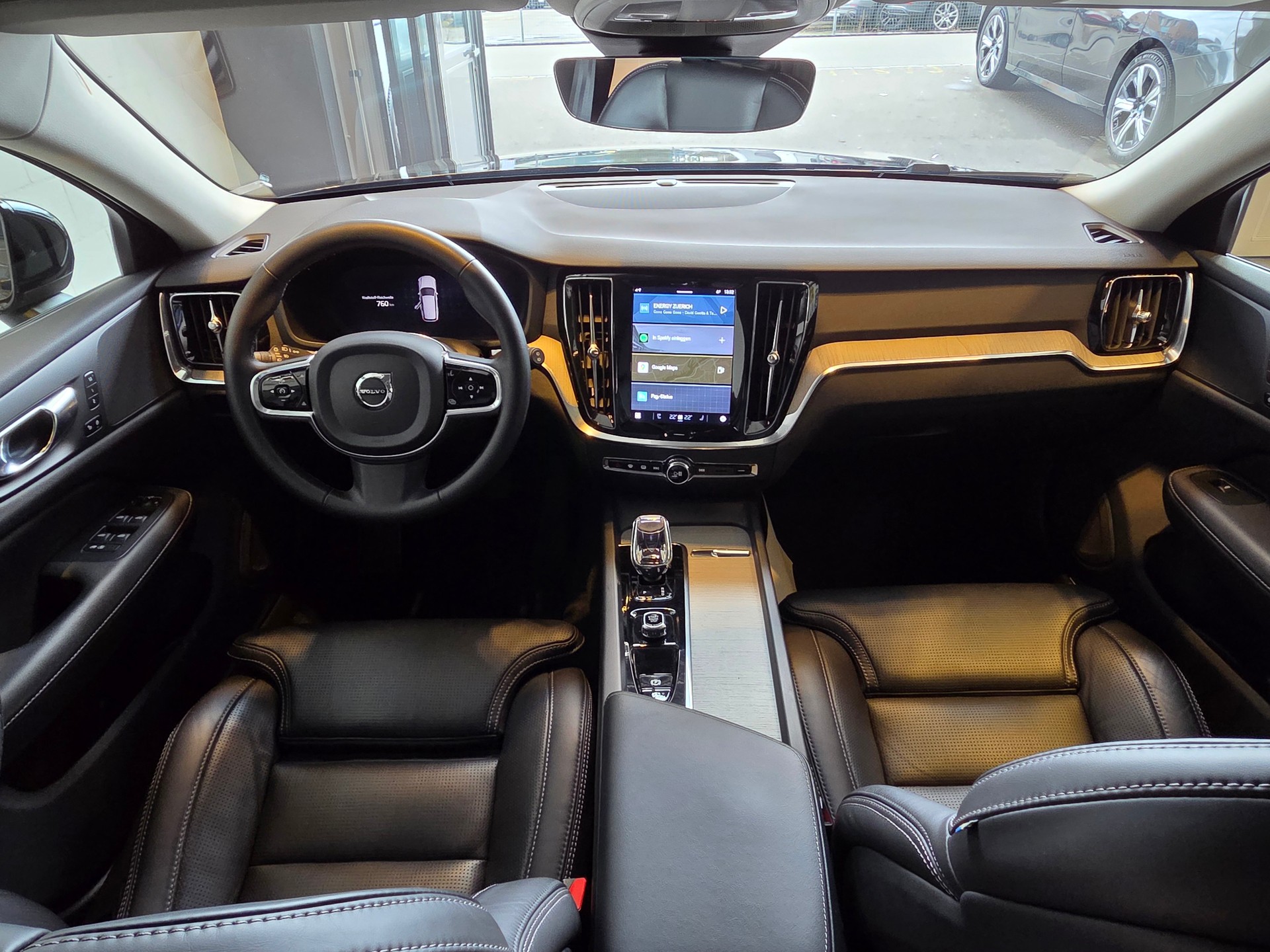 VOLVO V60 B5 AWD MHD Plus Dark-image-11
